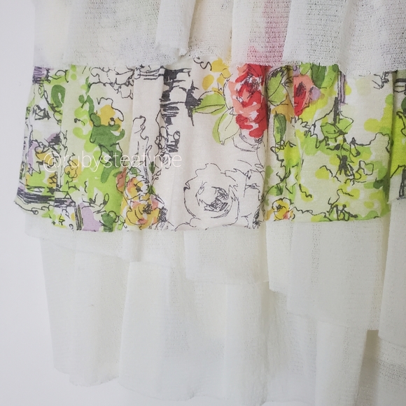 ANTHROPOLOGIE -Weston Wear- Floral Watercolor & Sketch Print Tiered Ruffle Top - Picture 5 of 10